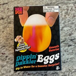 Dippin' Dazzler Eggs - Color Changing Squishy Egg - smooth Sunrise